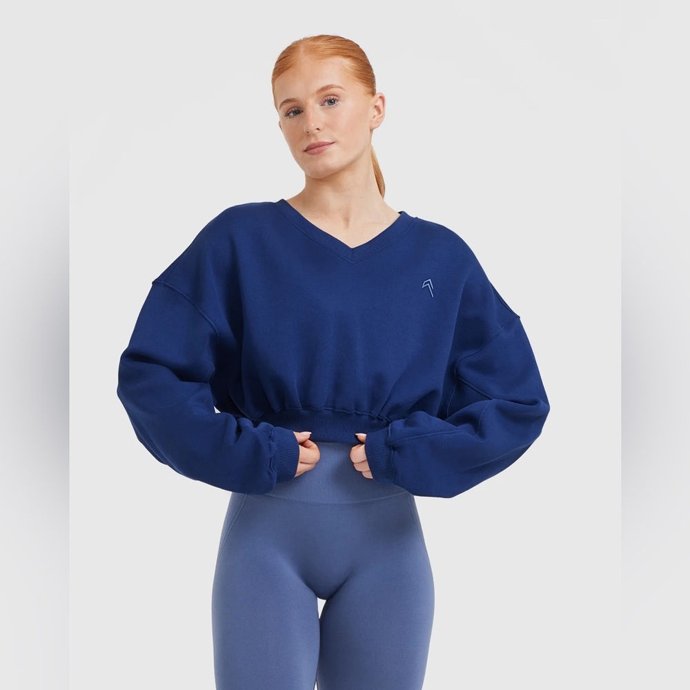 All Day Lightweight Oversized V-Neck Sweatshirt | Midnight - M | ONER ACTIVE